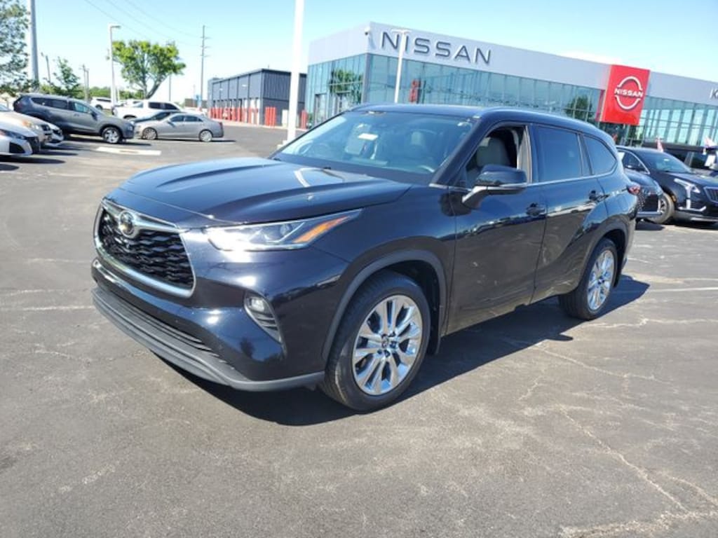 Used 2020 Toyota Highlander Limited SUV