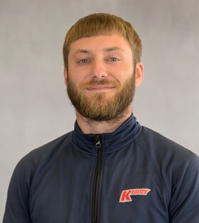 Staff member Elijah Hutton from ID_28d957