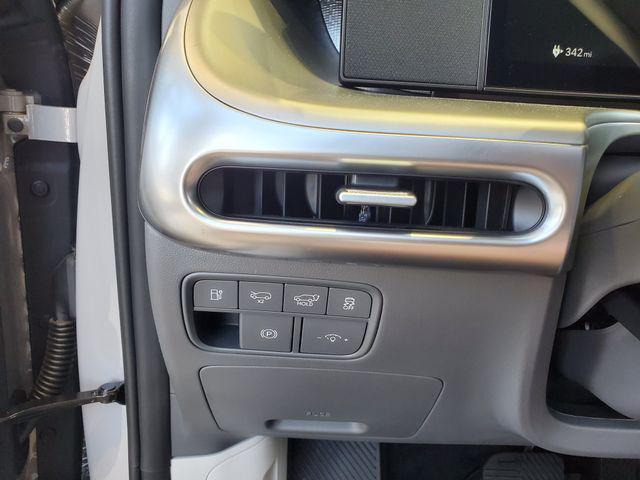 2026 Hyundai IONIQ 9 SE - Photo 33
