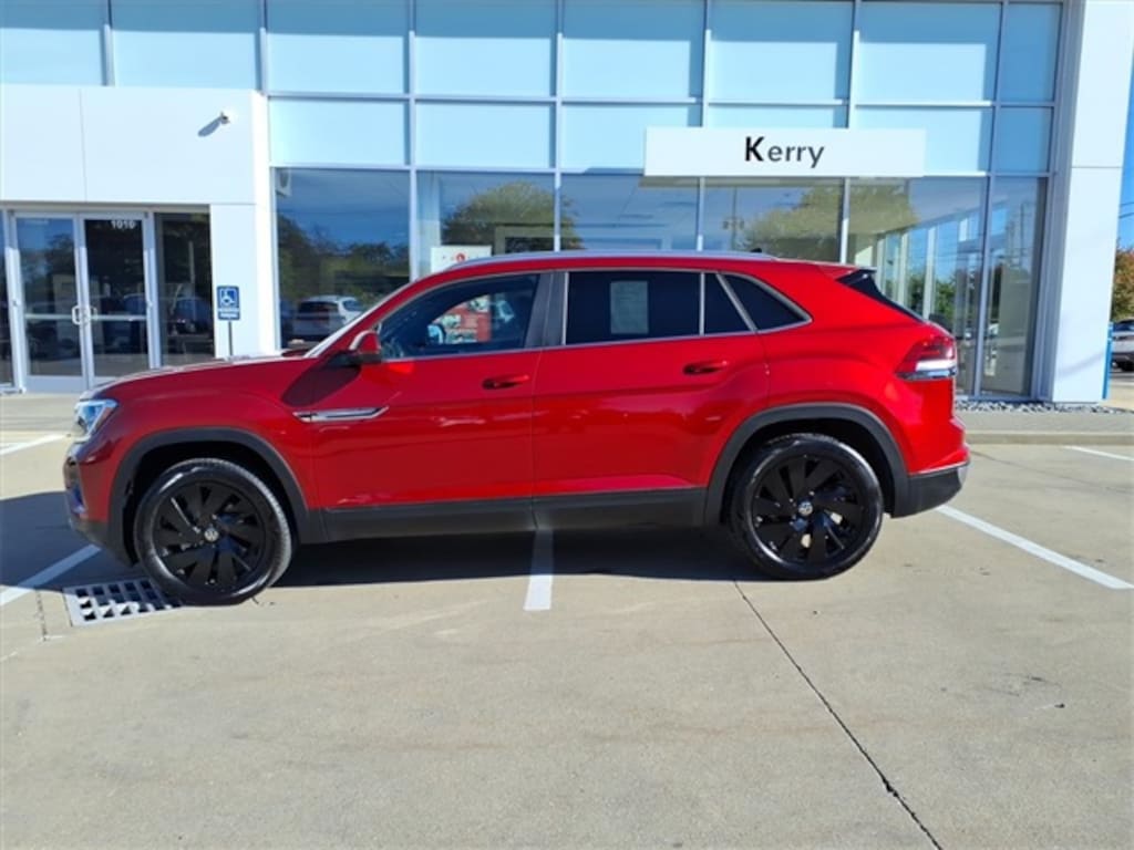 Certified 2025 Volkswagen Atlas Cross Sport 2.0T SE w/Technology SUV