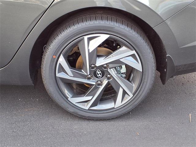 2025 Hyundai Elantra Hybrid SEL Sport photo 4