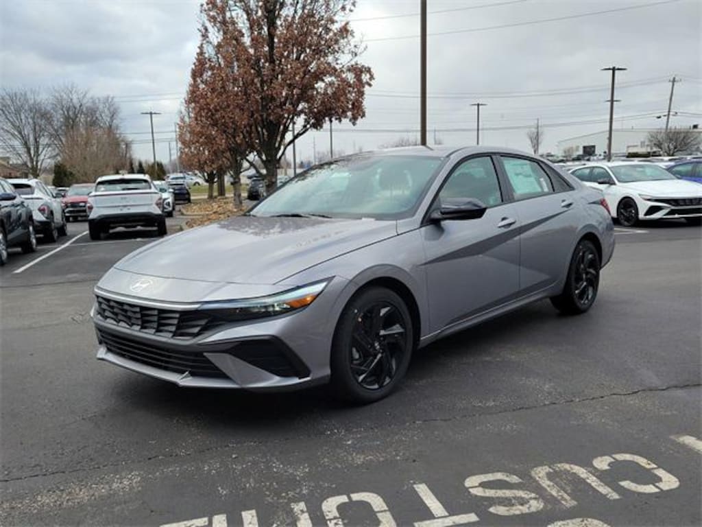 New 2026 Hyundai Elantra SEL Sport Sedan