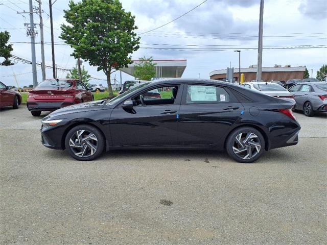 2025 Hyundai Elantra Hybrid SEL Sport photo 3