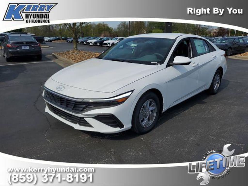 New 2026 Hyundai Elantra SE Sedan