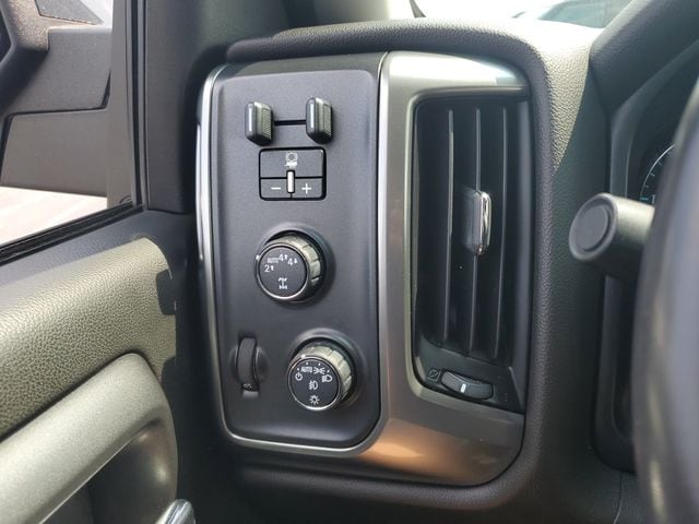 2018 Chevrolet Silverado 1500 LT - Photo 22