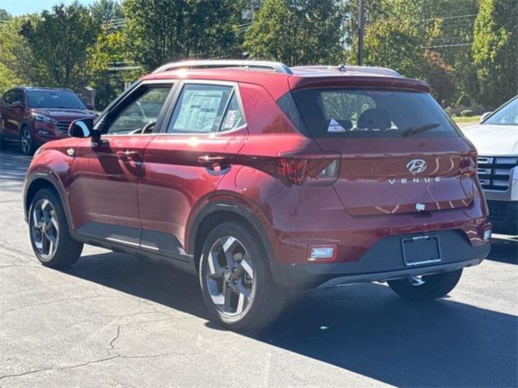 New 2026 Hyundai Venue SEL SUV