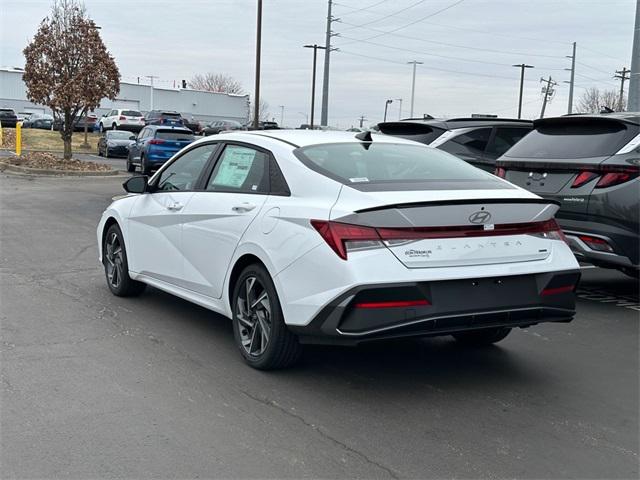 2025 Hyundai Elantra Hybrid SEL Sport photo 4