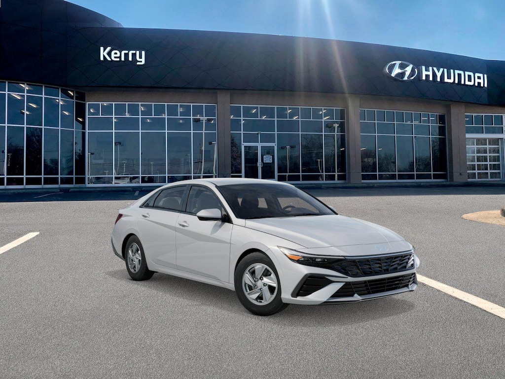 New 2026 Hyundai Elantra SE Sedan