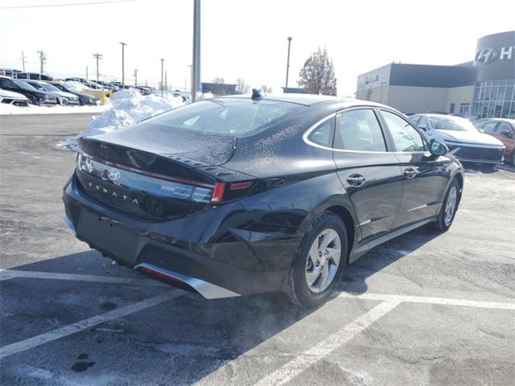 New 2026 Hyundai Sonata SE Sedan