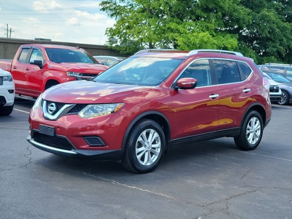 Used 2015 Nissan Rogue SV SUV