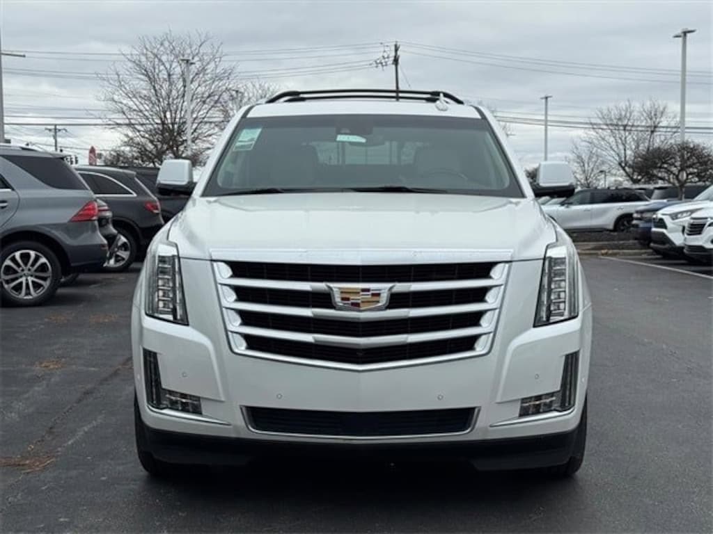 Used 2019 Cadillac Escalade Premium Luxury SUV