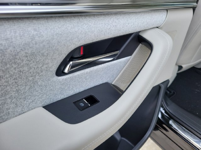 2026 Mazda CX-90 Premium Plus Package - Photo 13