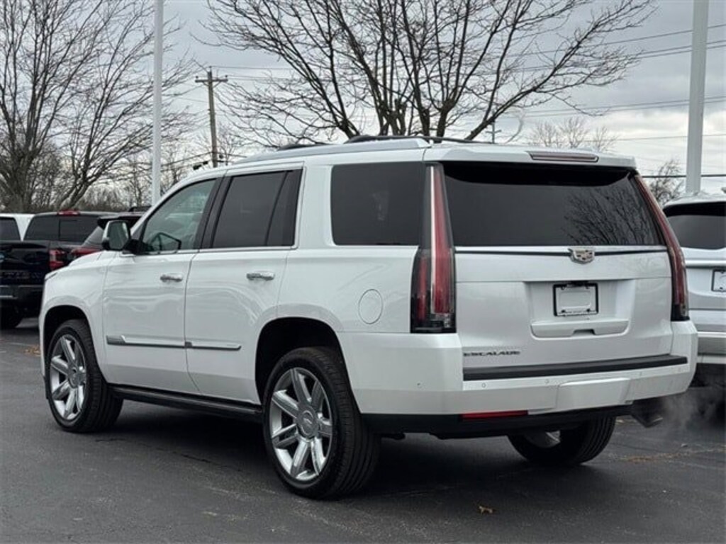 Used 2019 Cadillac Escalade Premium Luxury SUV