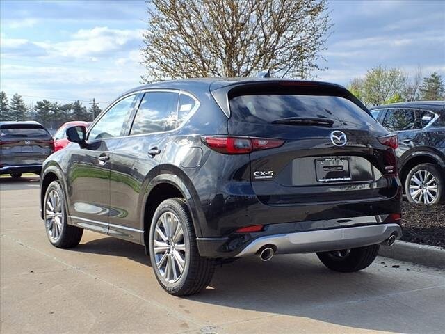 2025 Mazda CX-5 2.5 Turbo Signature photo 3