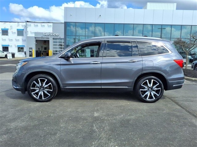 2019 Honda Pilot Elite photo 3