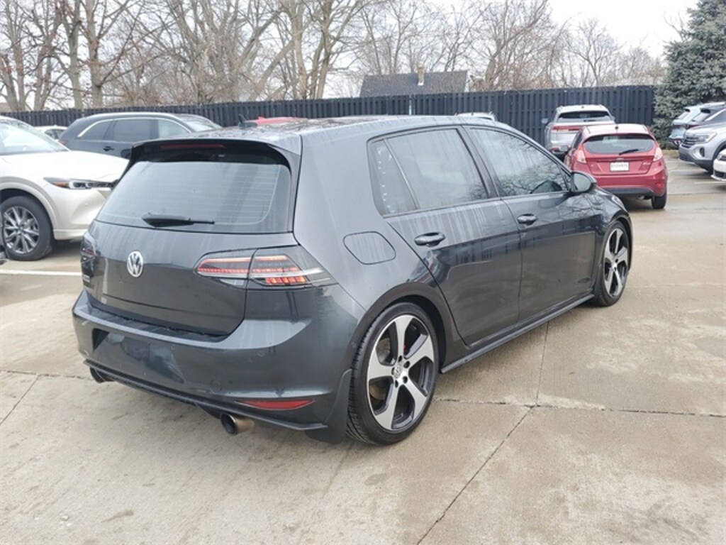Used 2016 Volkswagen Golf GTI SE Hatchback