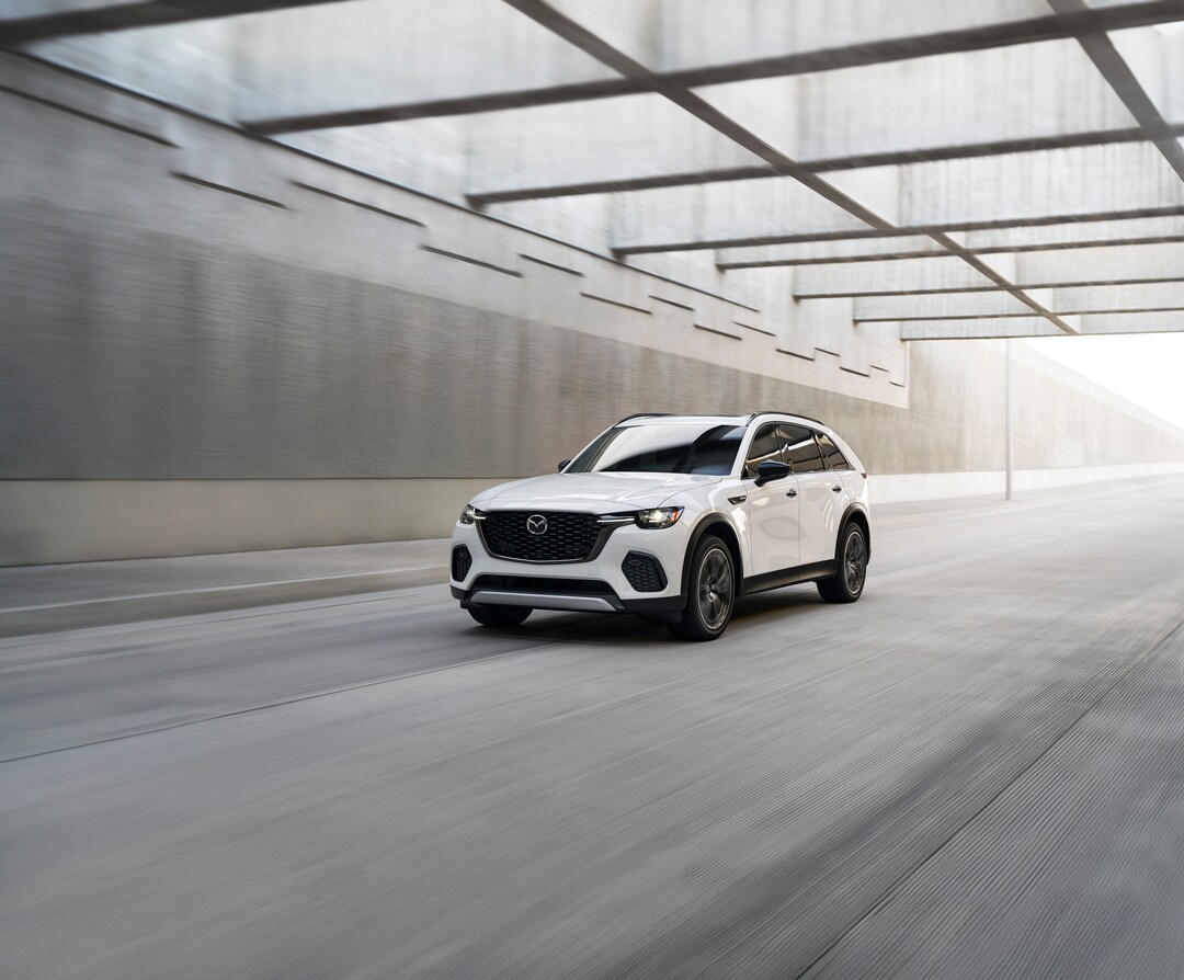 2025-Mazda-CX70-Preferred-SUV-L02.jpg
