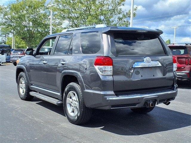 2013 Toyota 4Runner SR5 photo 3