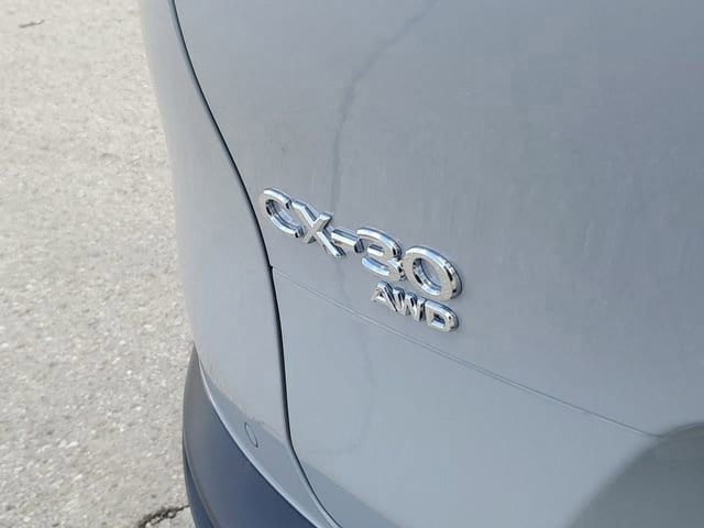 2026 Mazda CX-30 Premium - Photo 7