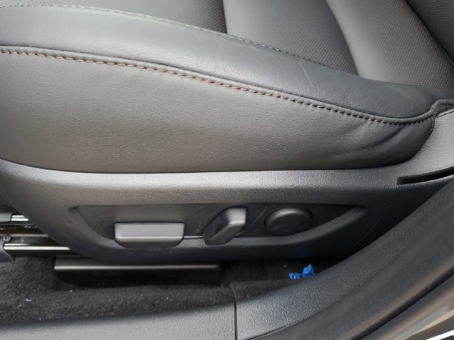 2026 Mazda CX-30 Premium - Photo 18