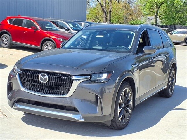 2024 Mazda CX-90 Premium photo 2