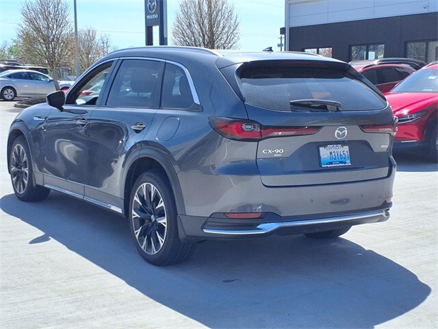 2024 Mazda CX-90 Premium photo 4