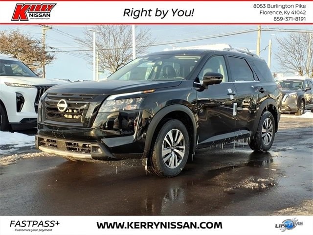2025 Nissan Pathfinder SL's photo