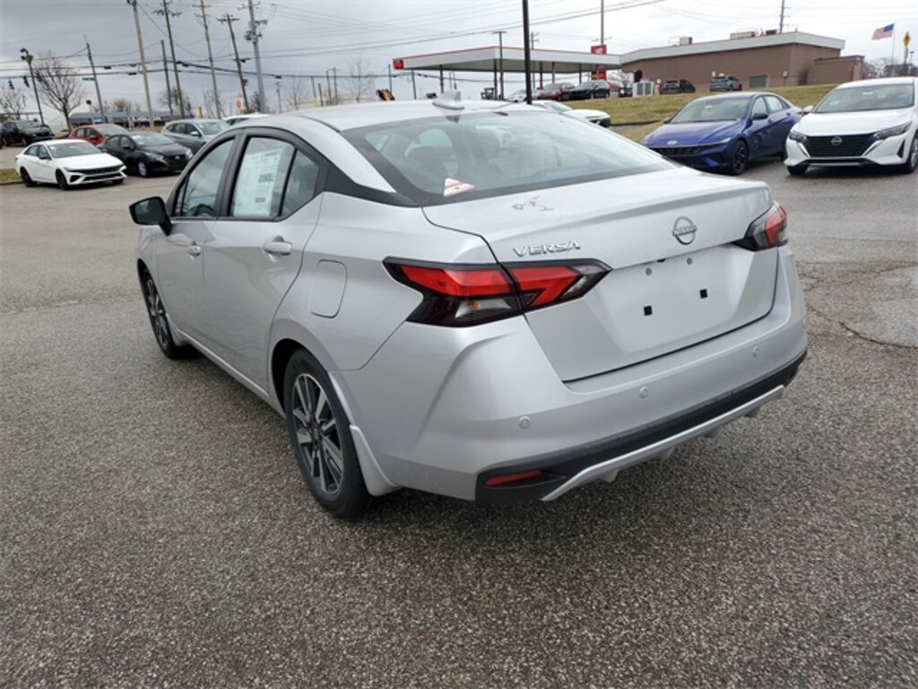 New 2025 Nissan Versa 1.6 SV Sedan