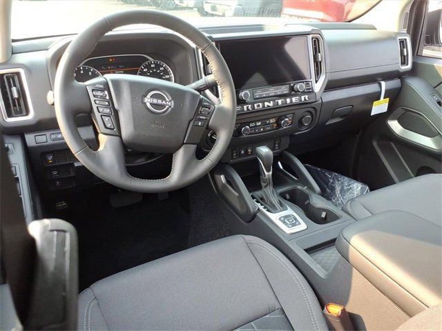 2026 Nissan Frontier SV - Photo 8