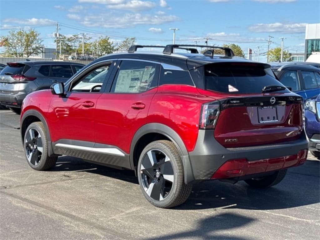 New 2026 Nissan Kicks SR SUV