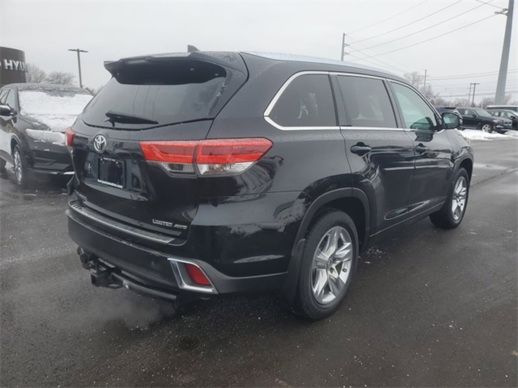 Used 2019 Toyota Highlander Limited SUV