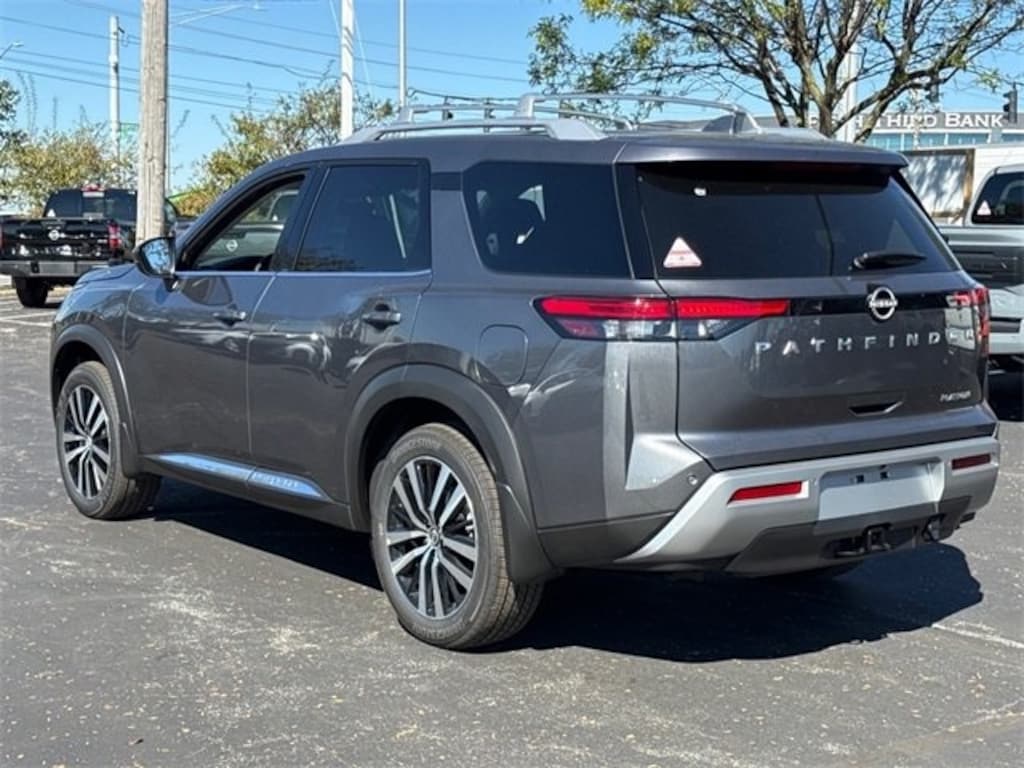 New 2025 Nissan Pathfinder Platinum SUV