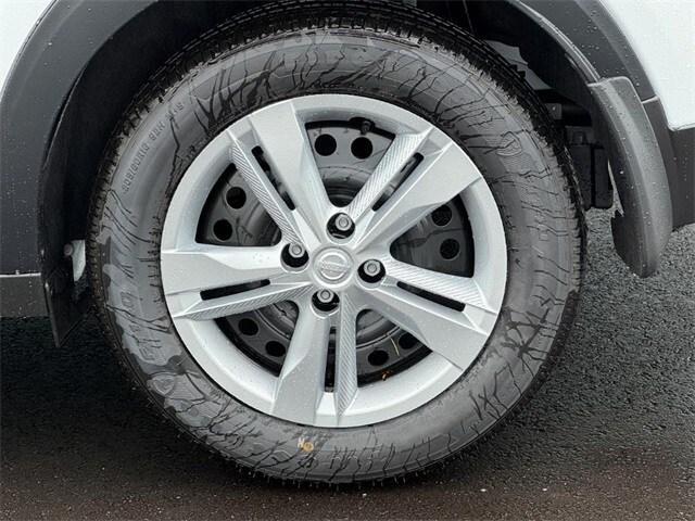 2025 Nissan Kicks Play S photo 4