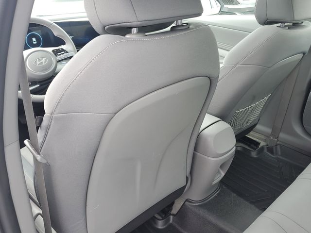 2024 Hyundai Elantra SEL - Photo 13