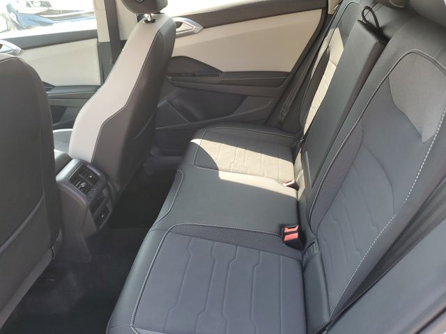 2025 Volkswagen Taos SE - Photo 13