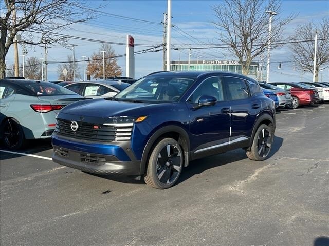 2025 Nissan Kicks SR photo 2