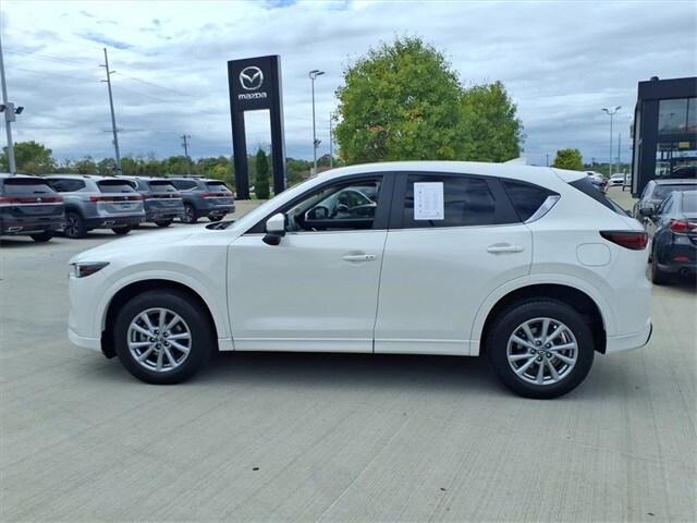 2024 Mazda CX-5 2.5 Select photo 3