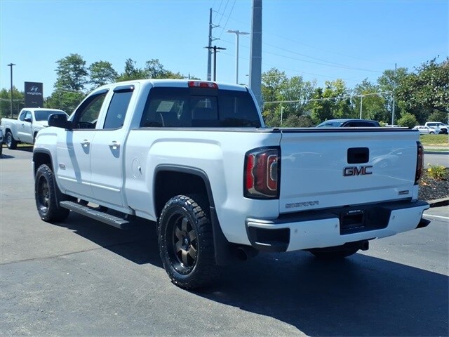 2017 Gmc Sierra 1500 SLT photo 4