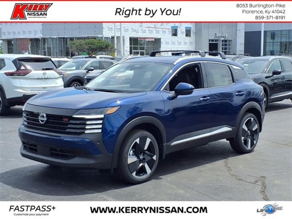 New 2025 Nissan Kicks SR SUV