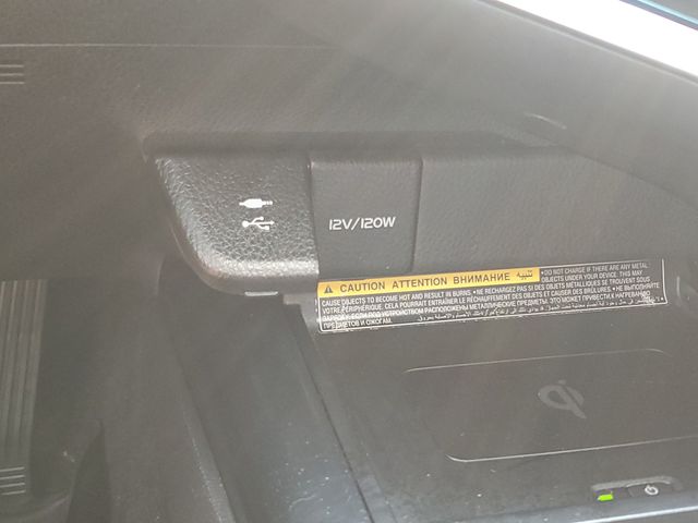 2019 Toyota Camry XSE - Photo 28