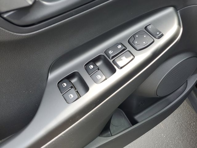 2023 Hyundai Kona SEL - Photo 20