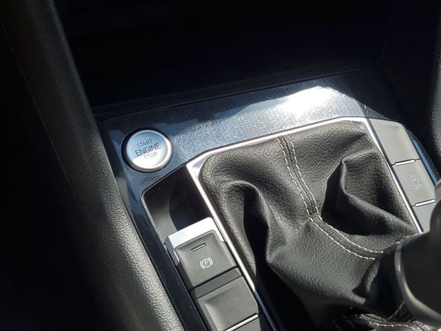 2025 Volkswagen Taos SE - Photo 27