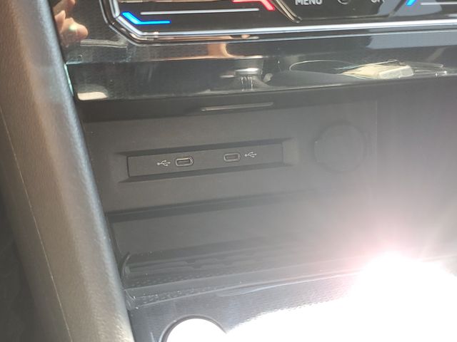 2025 Volkswagen Taos SE - Photo 26