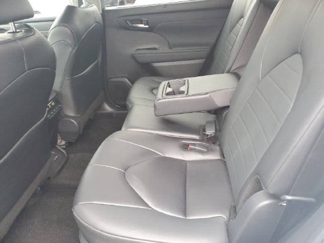 2024 Toyota Highlander XLE - Photo 13