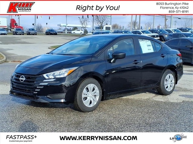 2025 Nissan Versa Sedan S's photo