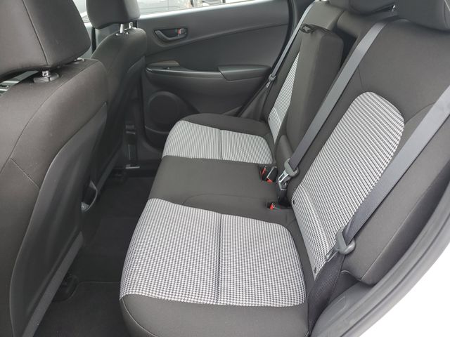 2023 Hyundai Kona SE - Photo 13