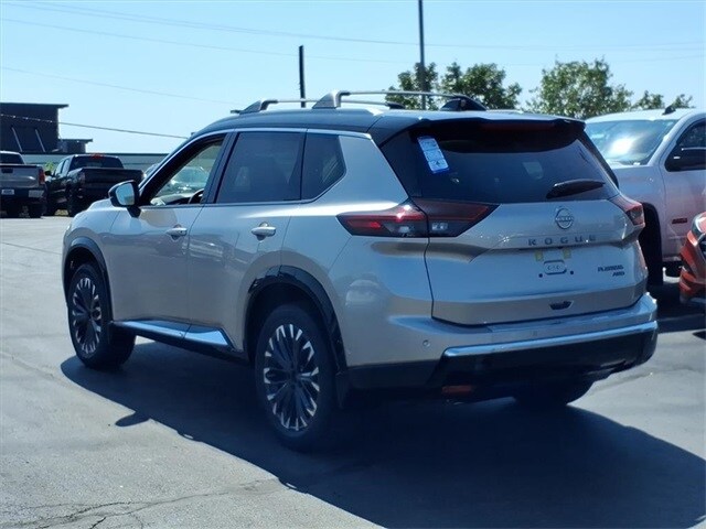 2026 Nissan Rogue Platinum photo 2