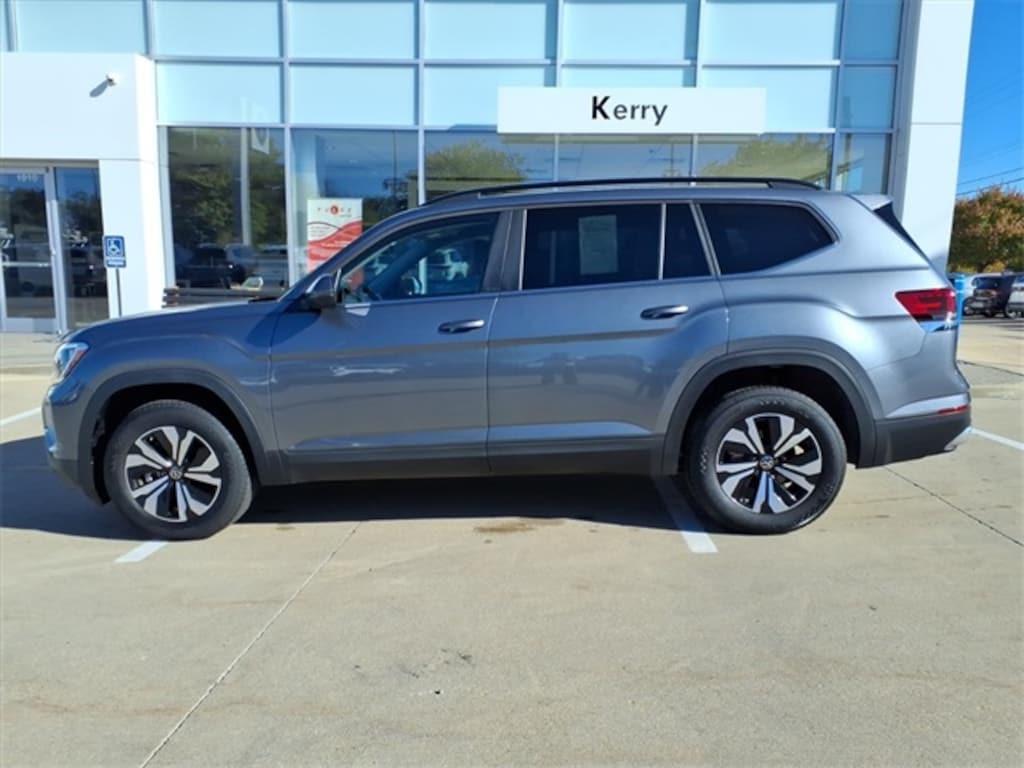 Certified 2025 Volkswagen Atlas 2.0T SE SUV