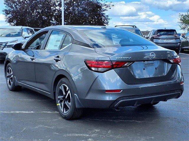 2025 Nissan Sentra SV photo 4