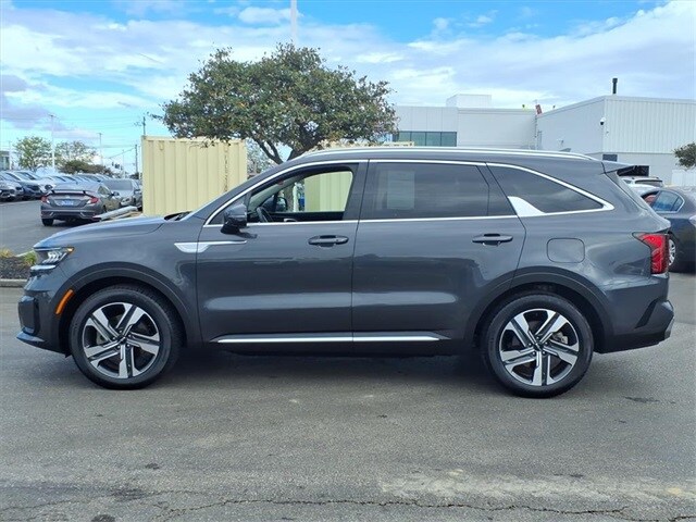 2023 Kia Sorento Hybrid EX photo 2